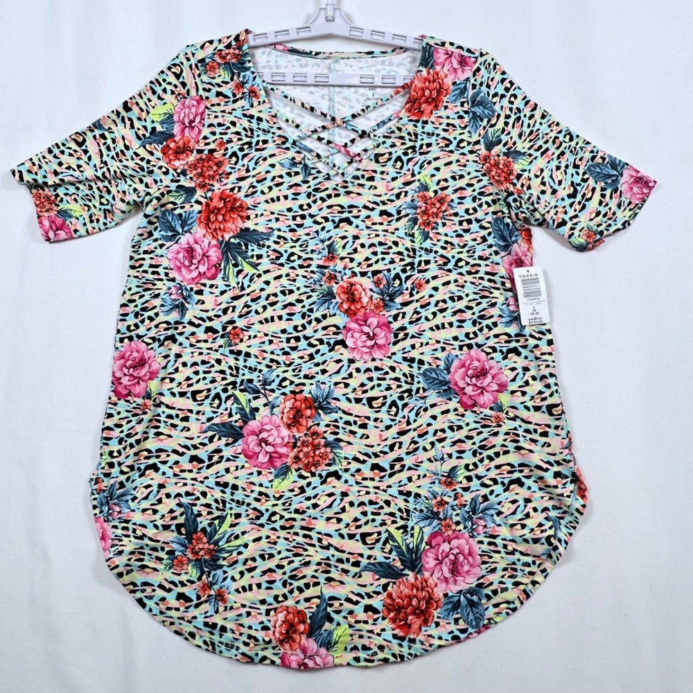 Torrid Super Soft Floral Jungle Print Criss Cross Knit Top Plus Size 2 2X NWT